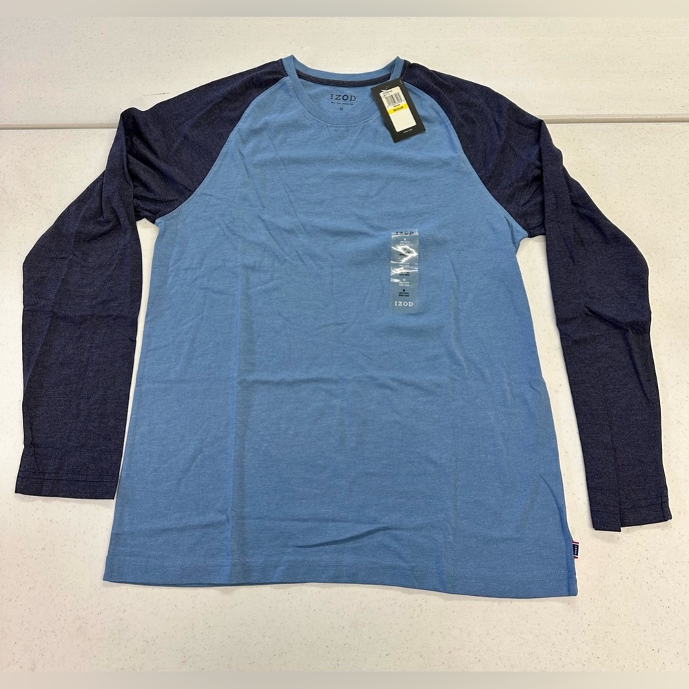 IZOD long sleeve t shirt. New Medium